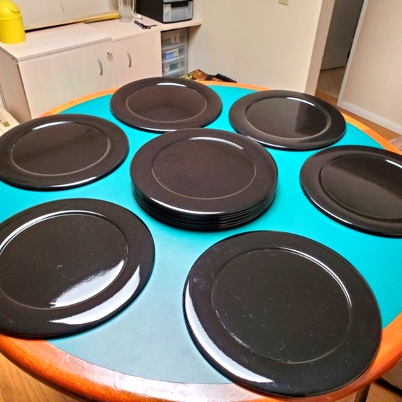 13" Mikasa Table Setting Chargers - Picture 2 of 4